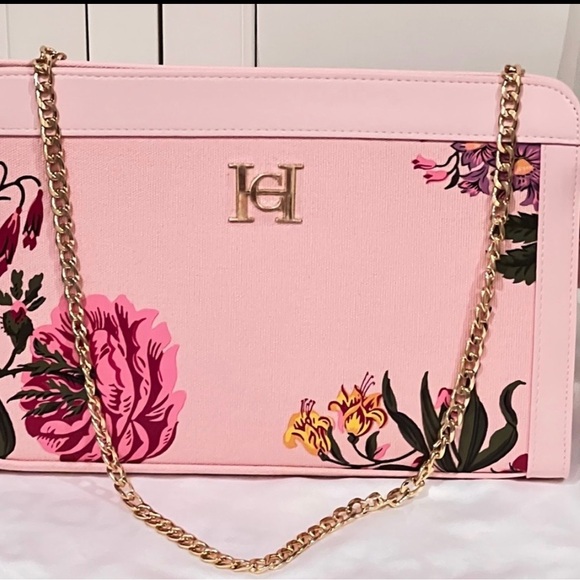New👛✨💖Carolina Herrera Pink Floral Designer Clutch with Gold Chain Strap - Picture 2 of 16